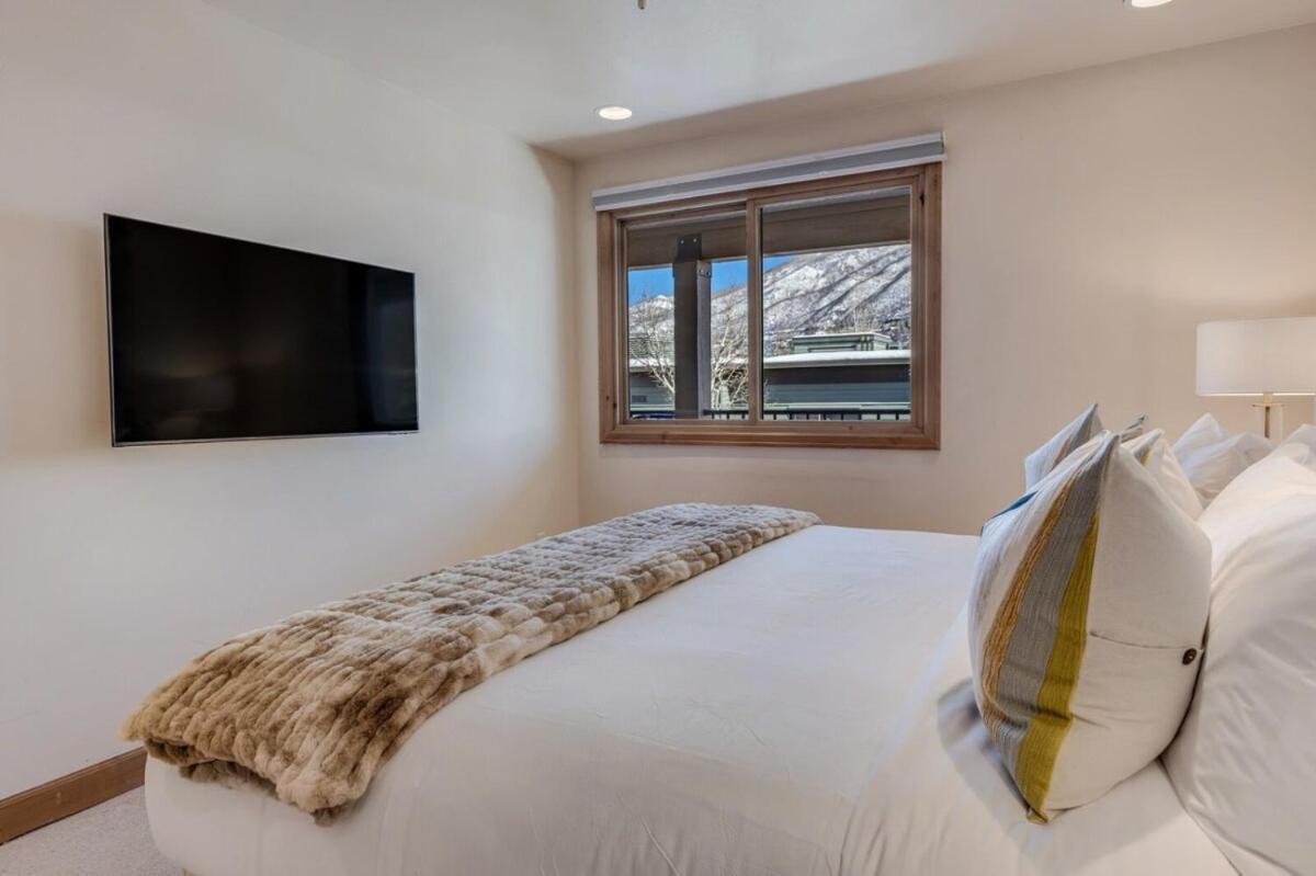 New Listing 2Br 2Ba Condo - Mountain Views 阿斯彭 外观 照片